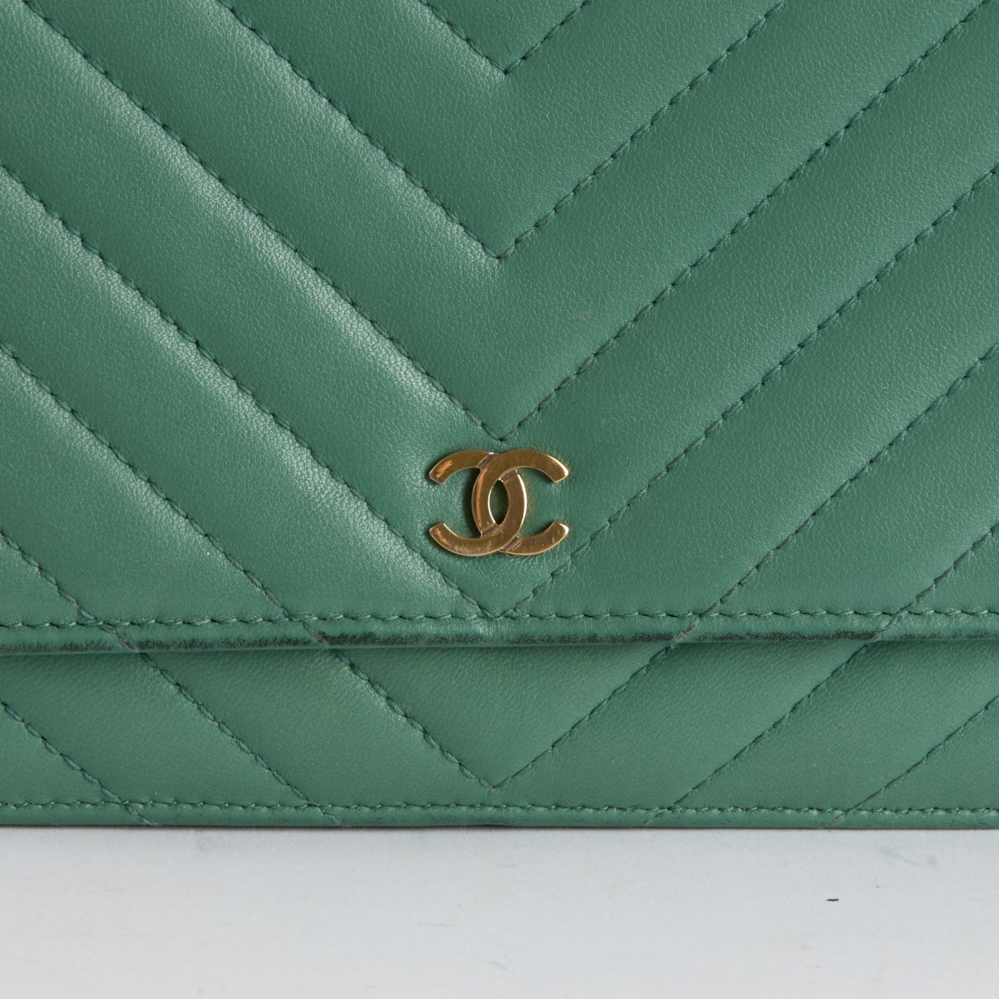 CHANEL - Sac bandoulière Wallet on Chain Cuir Chevron Vert - Shoulder Bag