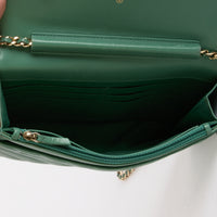 CHANEL - Sac bandoulière Wallet on Chain Cuir Chevron Vert - Shoulder Bag