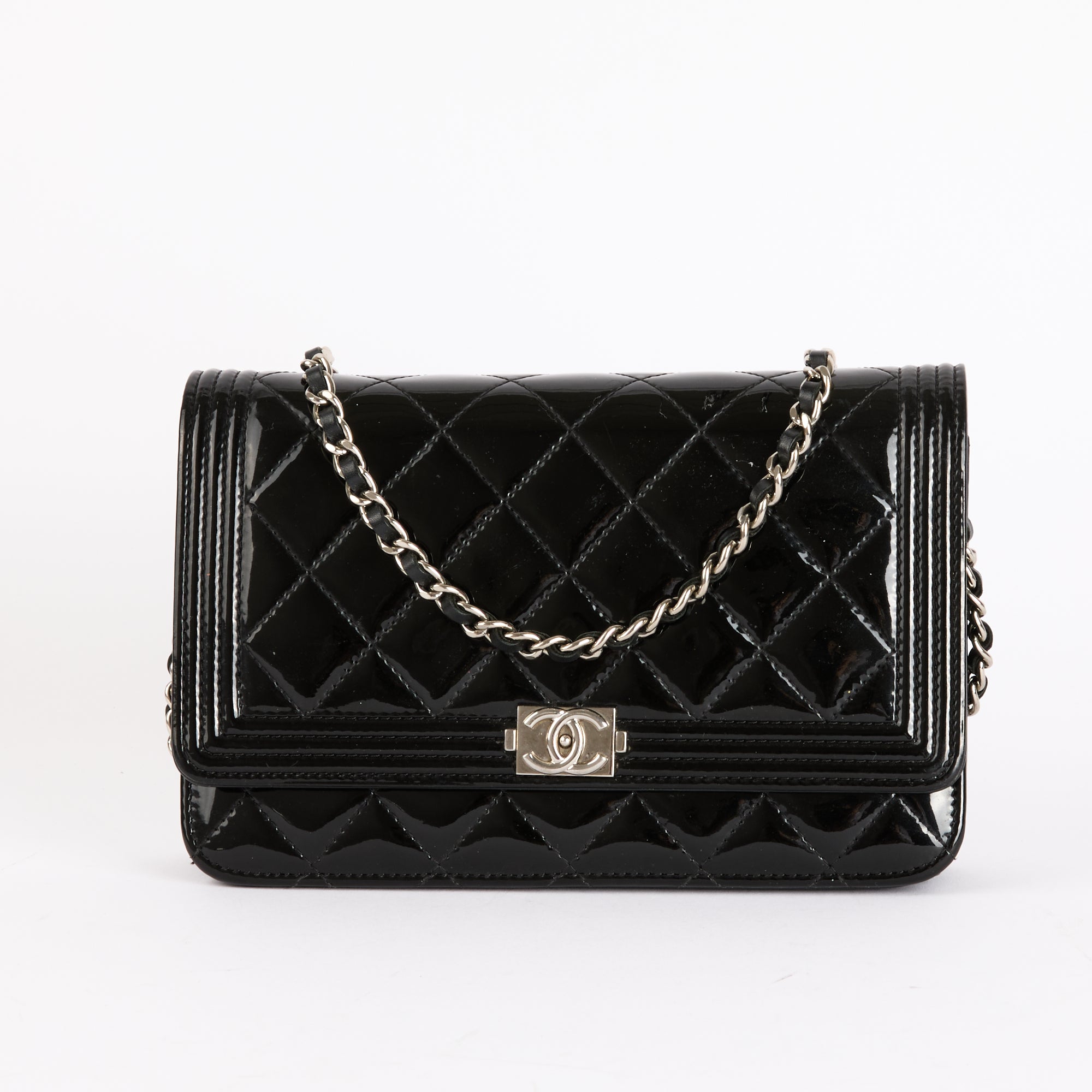 CHANEL - Sac bandoulière Wallet on Chain Boy vernis noir - Hand Bag