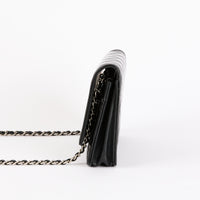 CHANEL - Sac bandoulière Wallet on Chain Boy vernis noir - Hand Bag