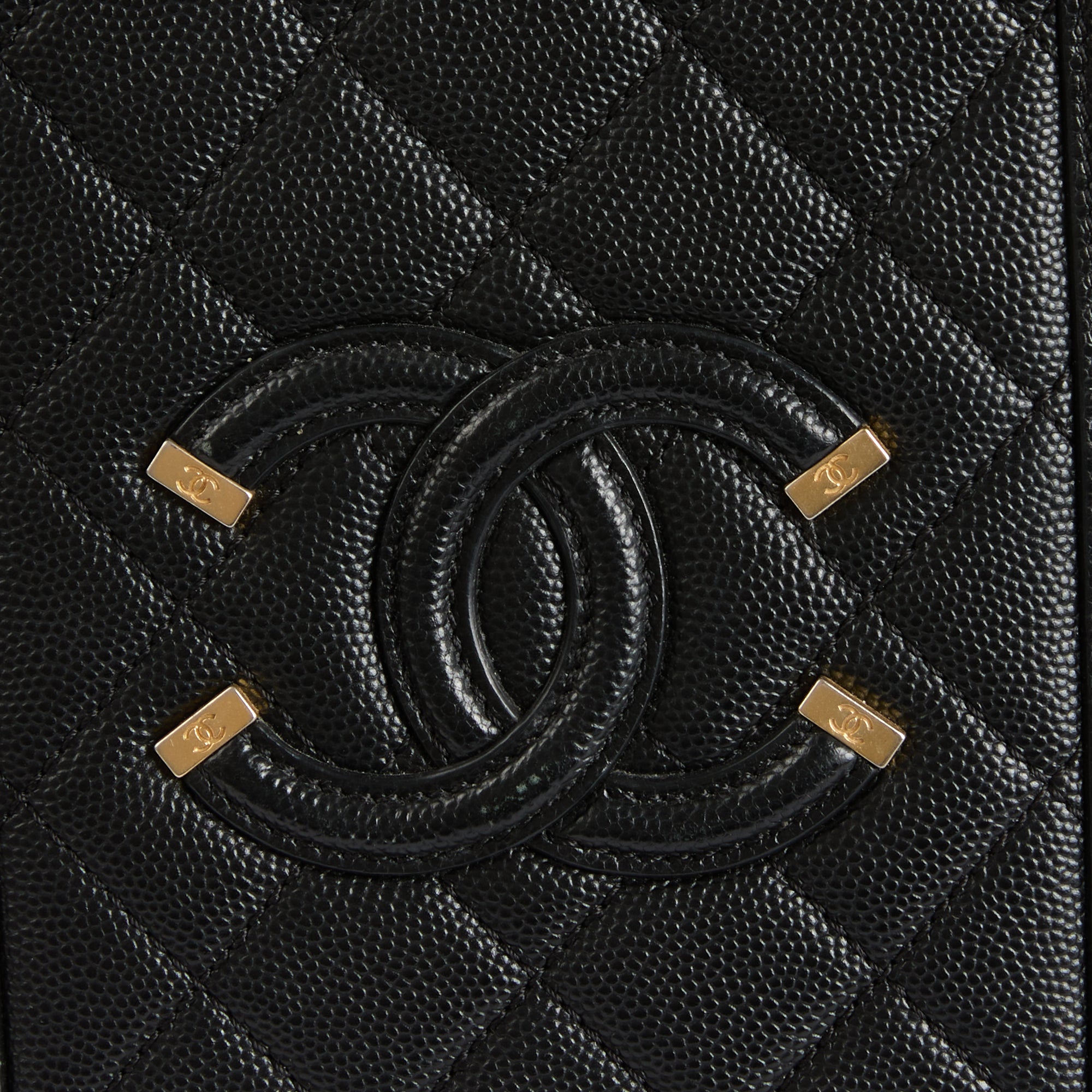 CHANEL - Sac bandoulière Vanity Vertical Logo CC cuir caviar - Hand Bag