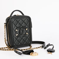 CHANEL - Sac bandoulière Vanity Vertical Logo CC cuir caviar - Hand Bag
