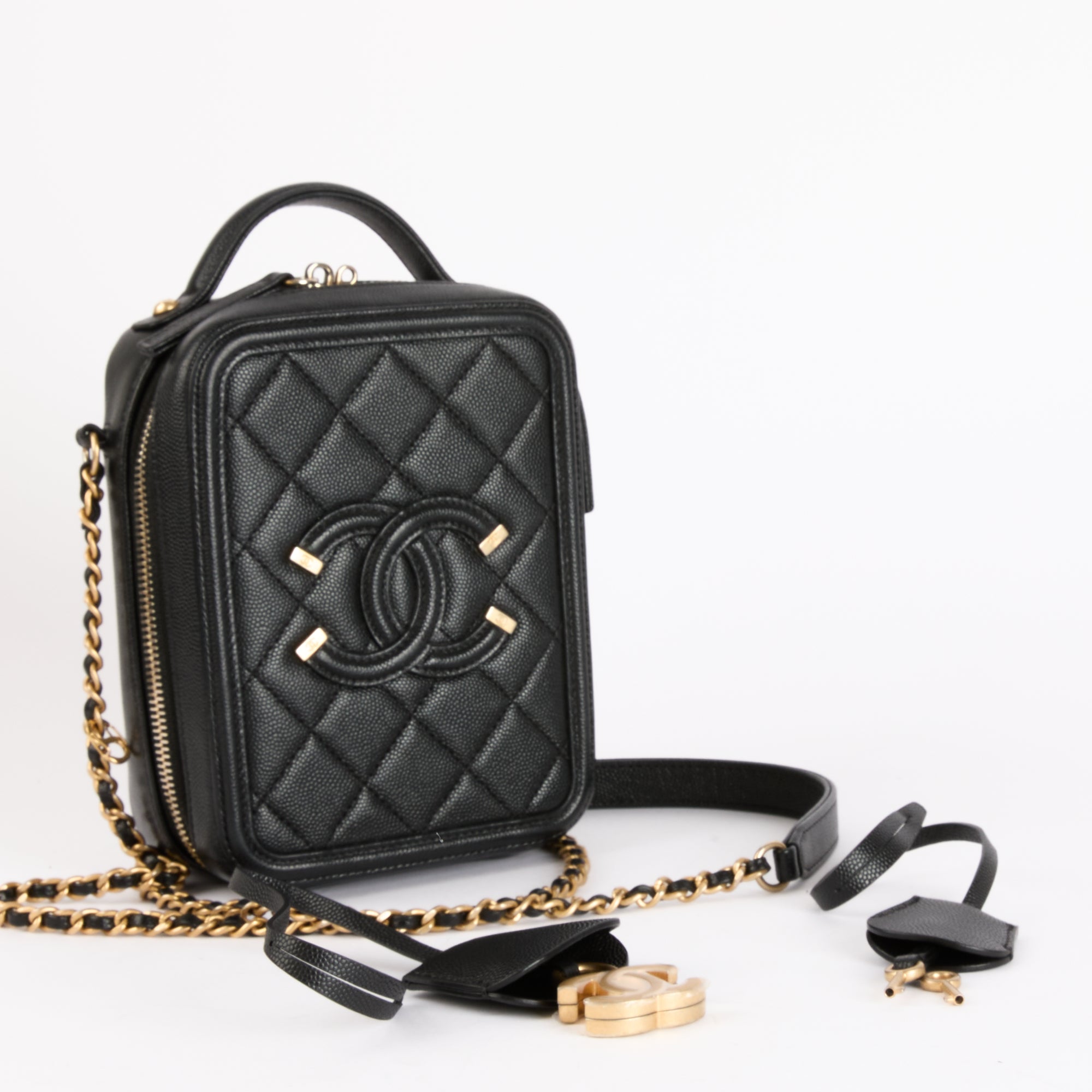 CHANEL - Sac bandoulière Vanity Vertical Logo CC cuir caviar - Hand Bag