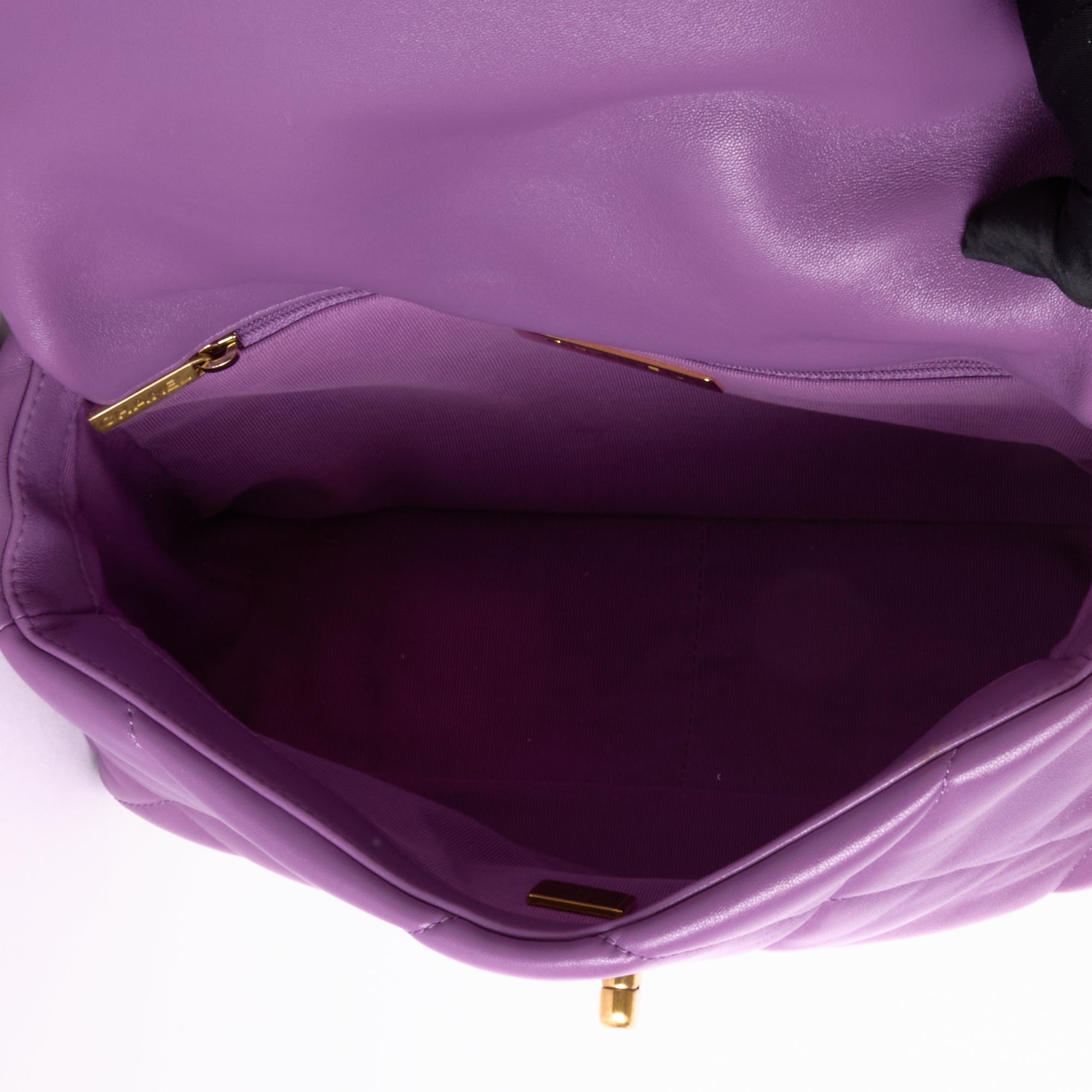 CHANEL - Sac bandoulière 19 Small cuir Violet - Hand Bag