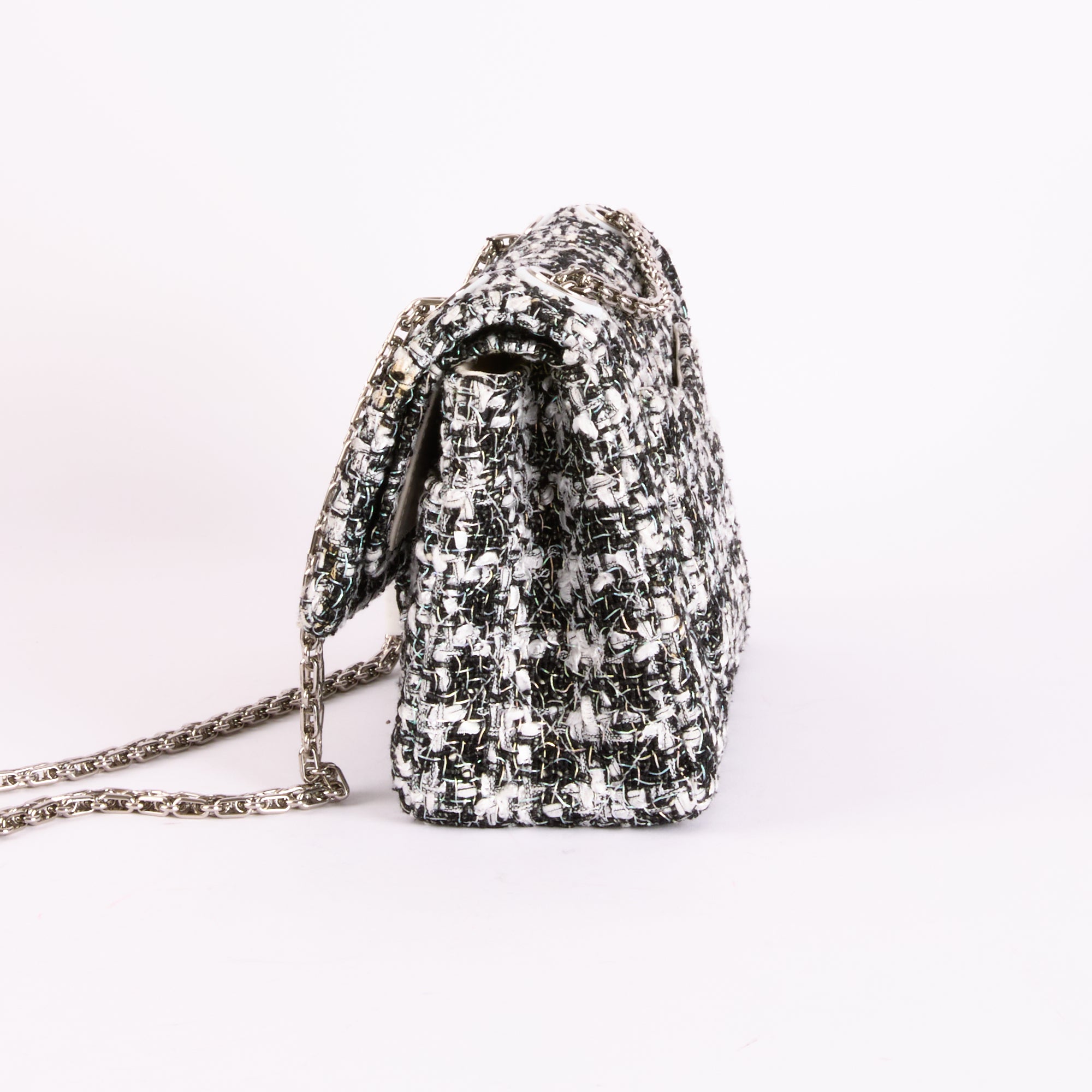 CHANEL - Sac bandoulière 2.55 Tweed Noir et Blanc - Hand bag