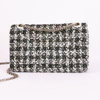 CHANEL - Sac bandoulière 2.55 Tweed Noir et Blanc - Hand bag