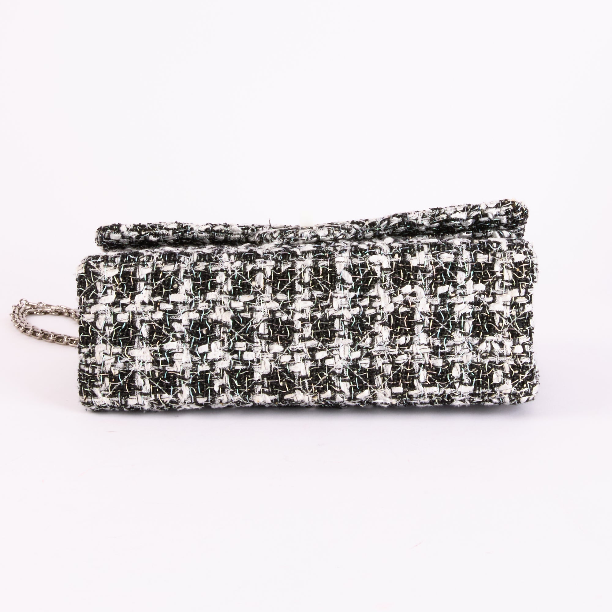 CHANEL - Sac bandoulière 2.55 Tweed Noir et Blanc - Hand bag