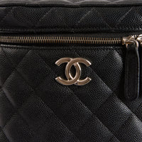 CHANEL - Sac bandoulière Vanity CC cuir caviar noir - Hand Bag