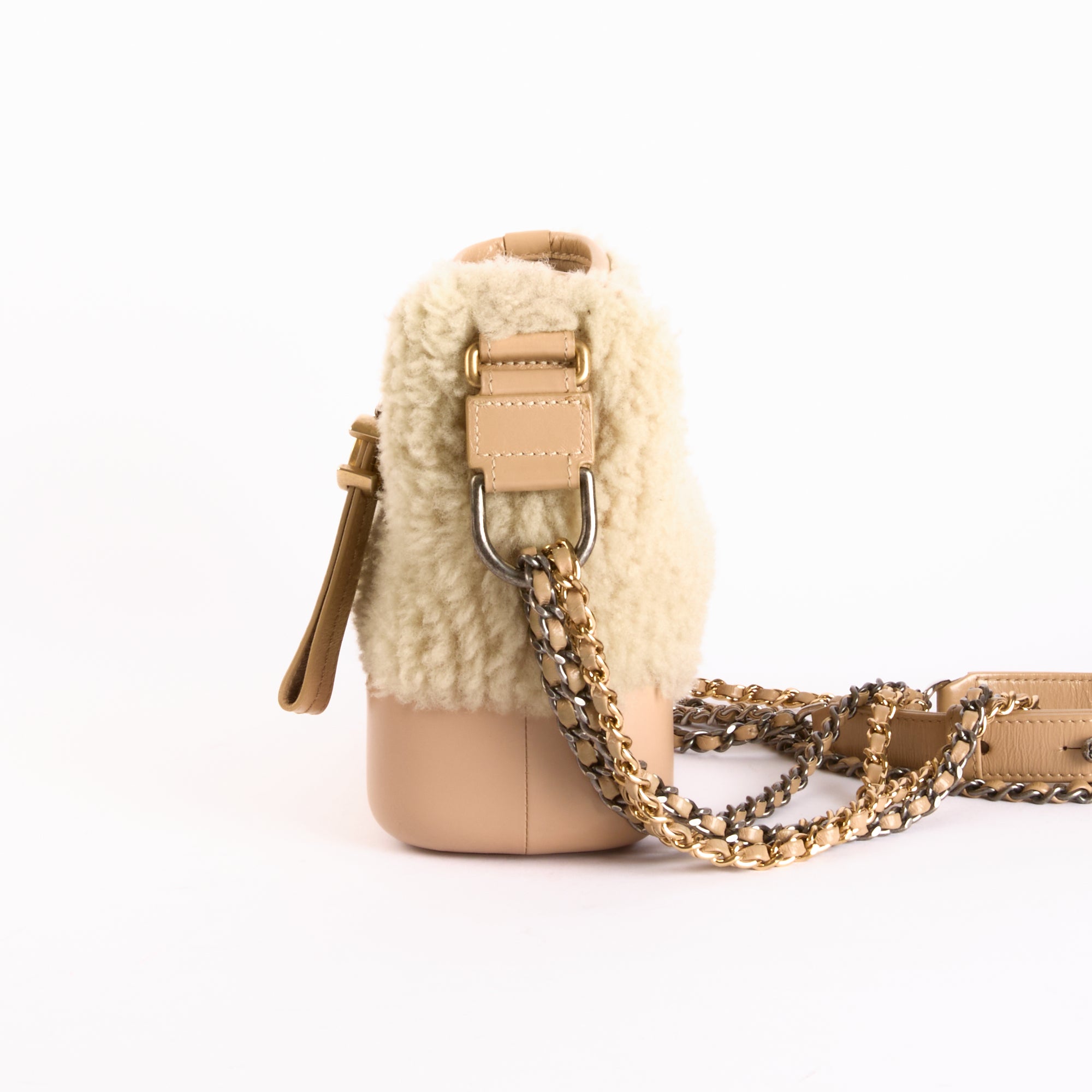 CHANEL - Sac bandoulière Gabrielle PM Shearling cuir - Hand bag