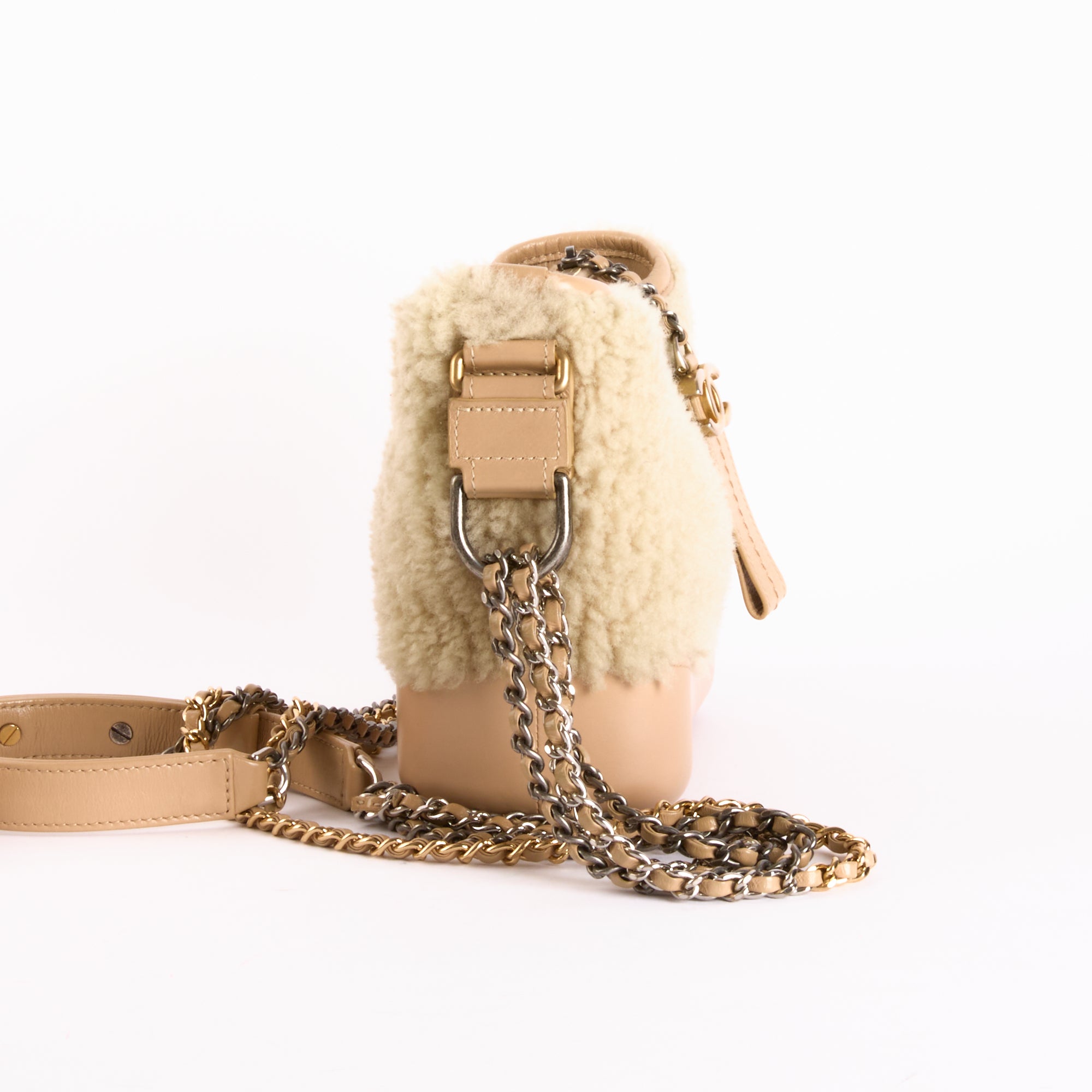 CHANEL - Sac bandoulière Gabrielle PM Shearling cuir - Hand bag