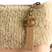 CHANEL - Sac bandoulière Gabrielle PM Shearling cuir - Hand bag