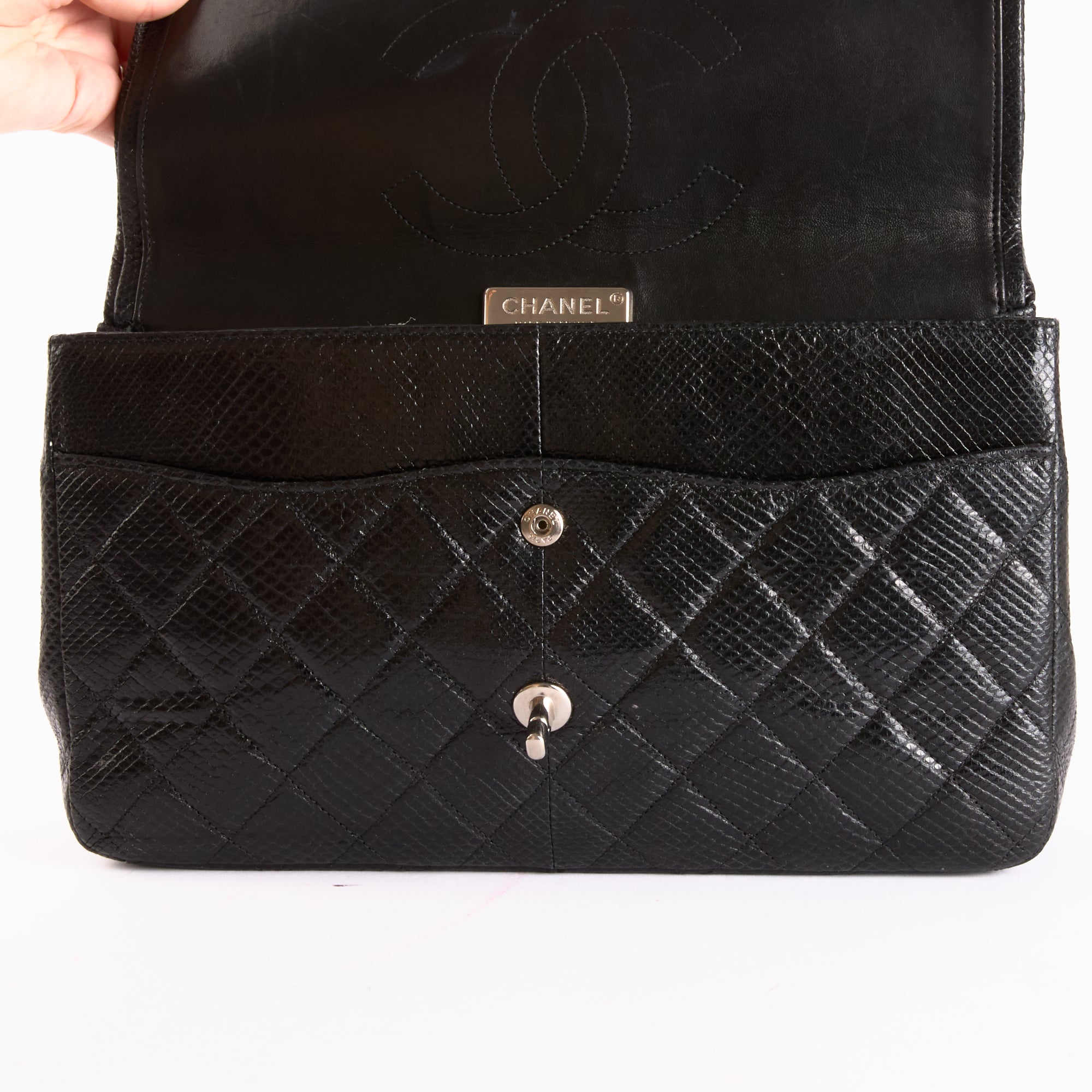 CHANEL - Sac bandoulière Jumbo cuir serpent noir - Hand bag
