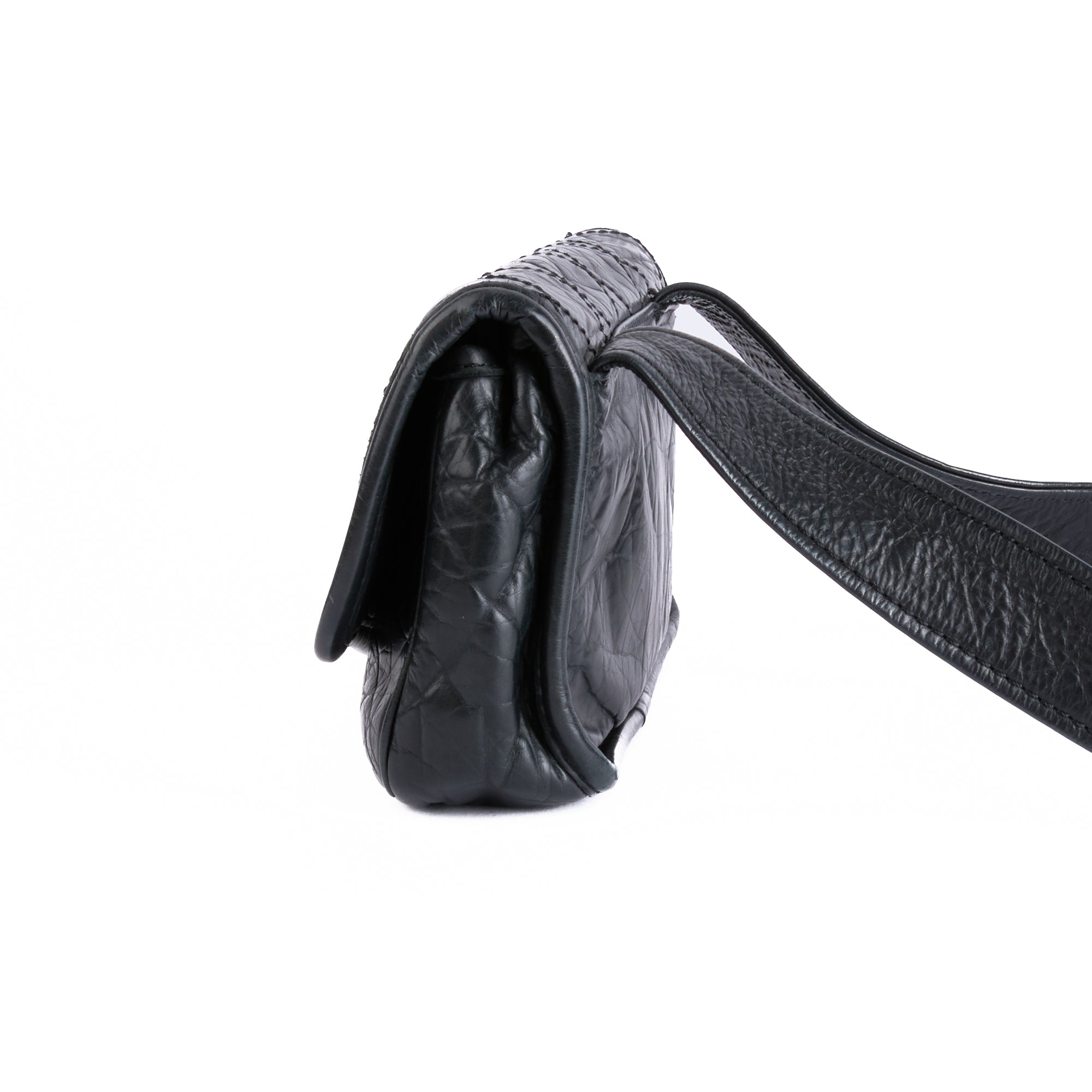 CHANEL - Black Quilted Leather Logo Handbag - Hand bag 