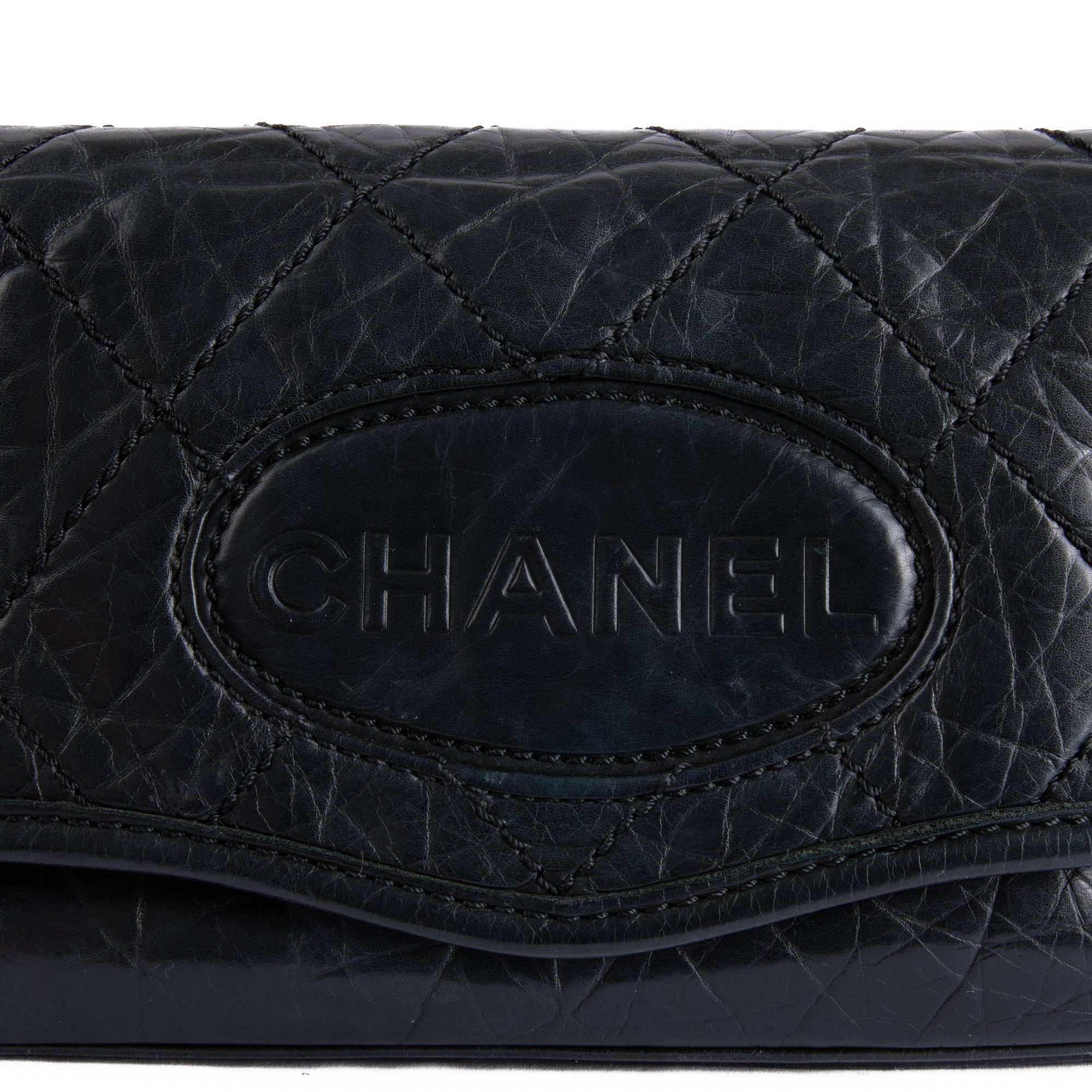 CHANEL - Black Quilted Leather Logo Handbag - Hand bag 