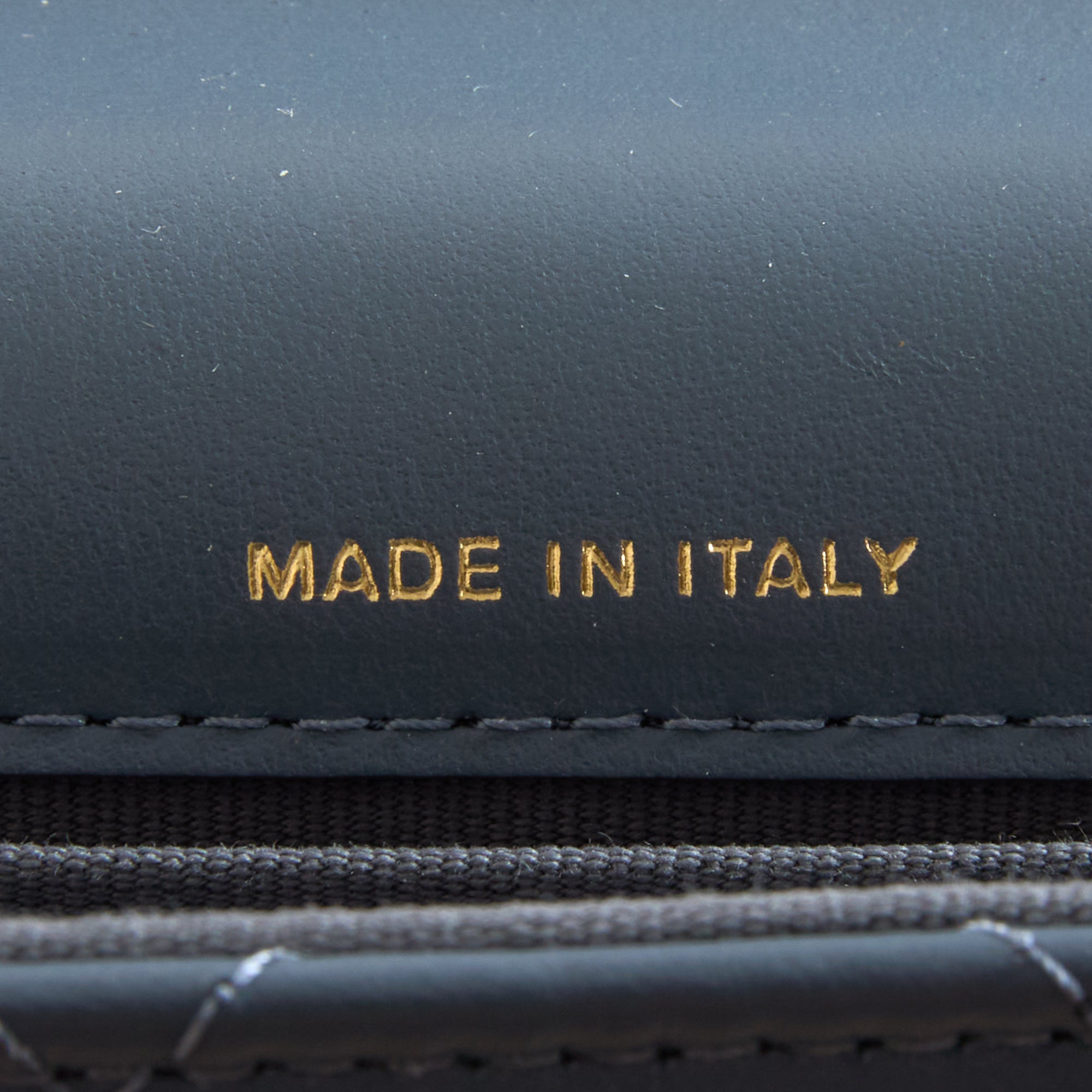 CHANEL - Sac bandoulière Wallet on chain Mini 19 cuir bleu - Hand bag