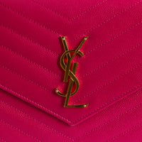 SAINT LAURENT - Sac bandoulière Enveloppe Cassandre cuir rose - Hand Bag