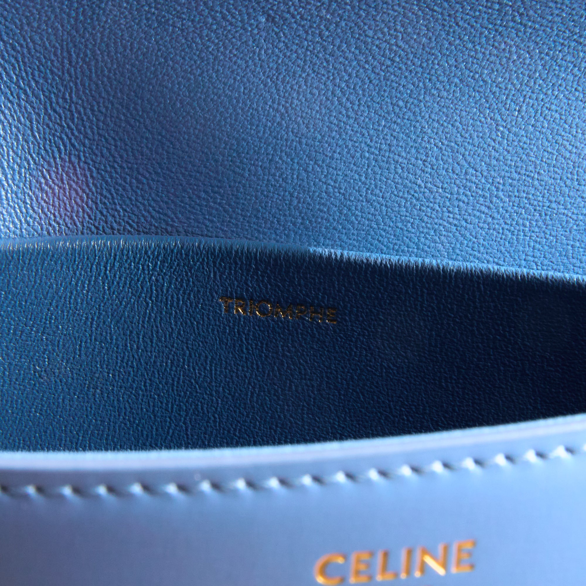 CELINE - Sac à main Claude Triomphe cuir bleu - Hand bag