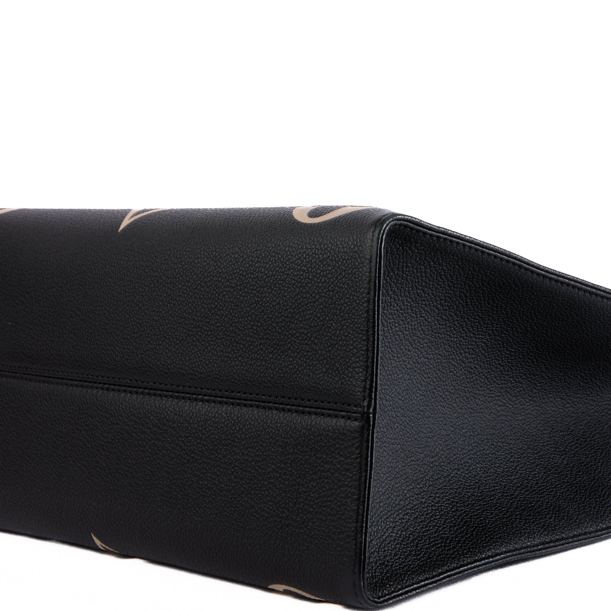 LOUIS VUITTON - Sac à main Onthego MM cuir Monogram Empreinte noir - Hand bag