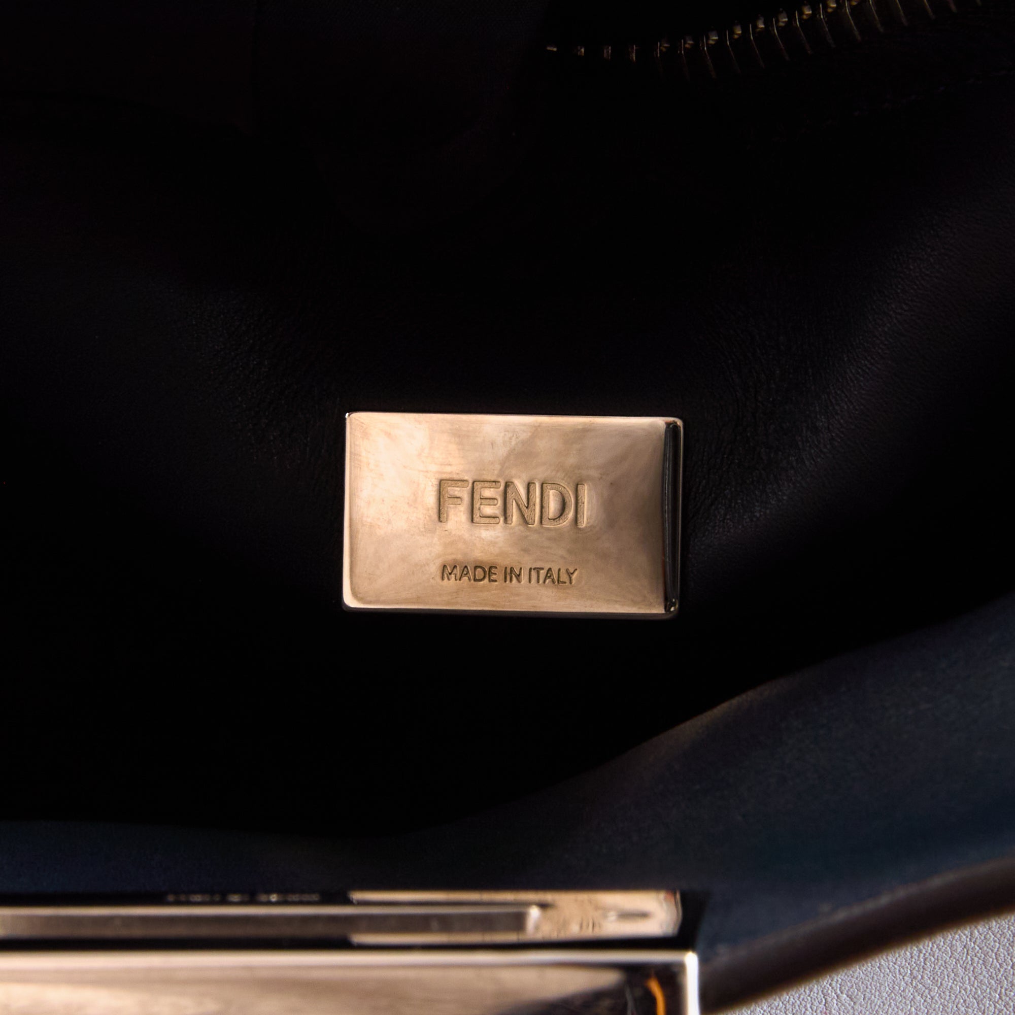 FENDI - Sac à main Peekaboo Large cuir gris - Hand bag