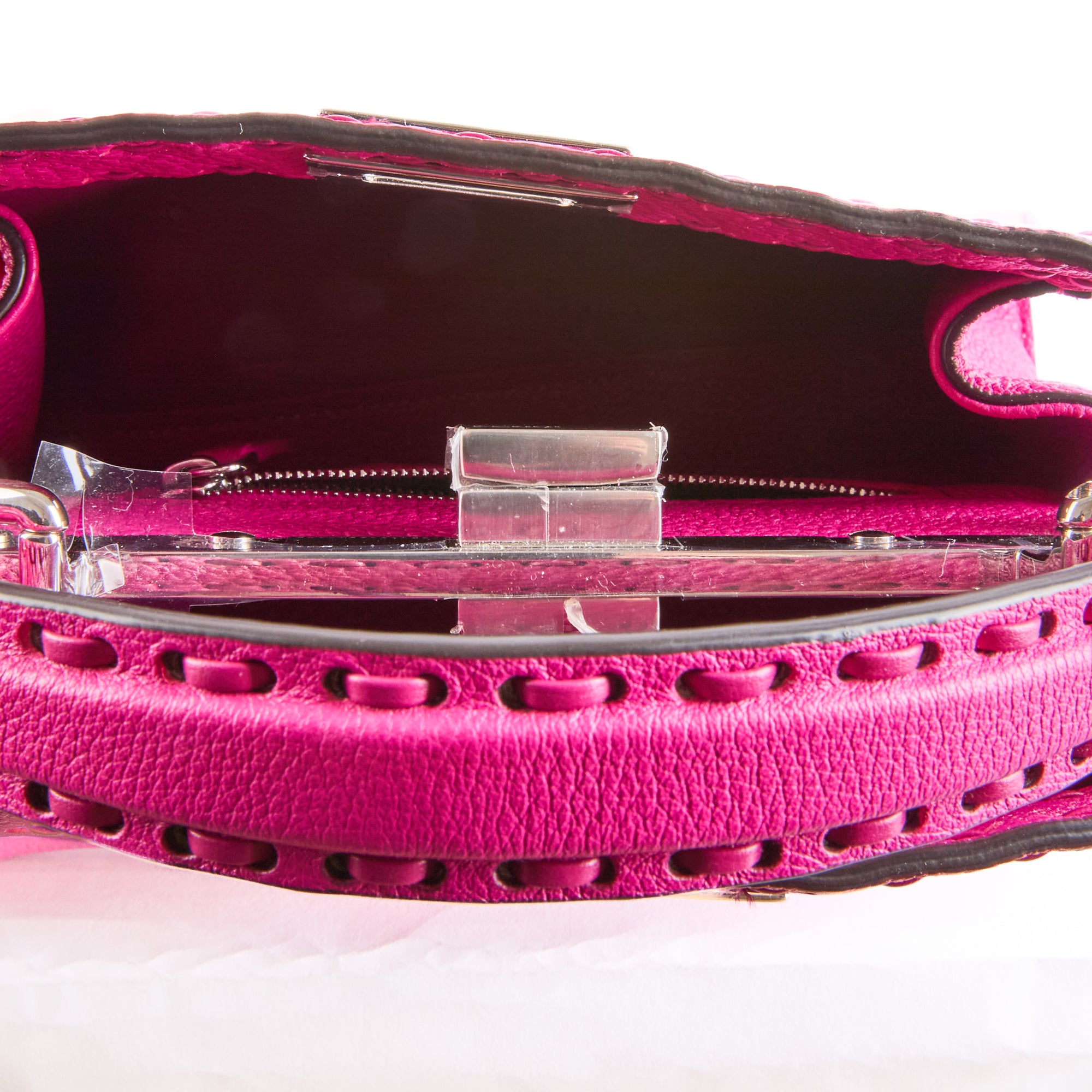 FENDI - Sac bandoulière Peekaboo IseeU Selleria cuir rose - Hand bag